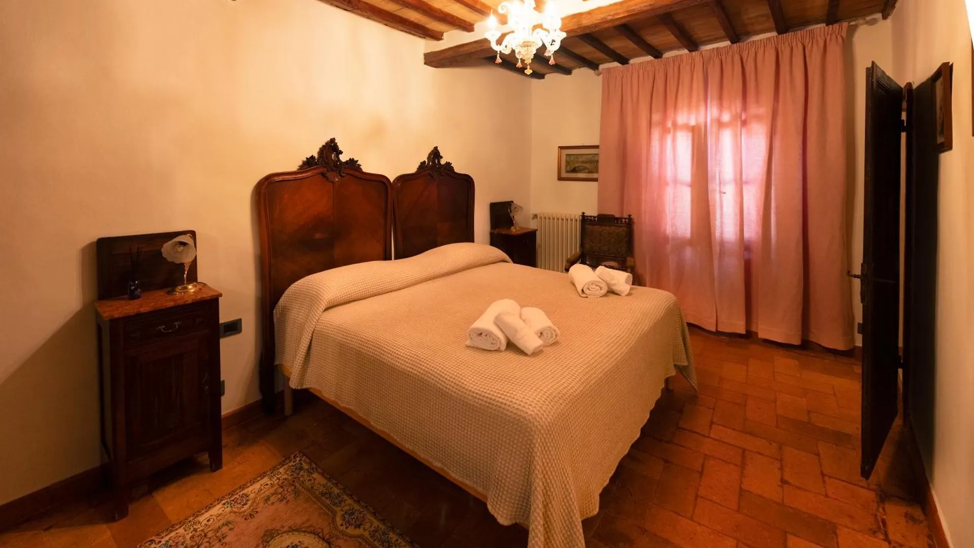 ***  Il Palazzo Del Cardinale Bed & Breakfast Montalcino Italy