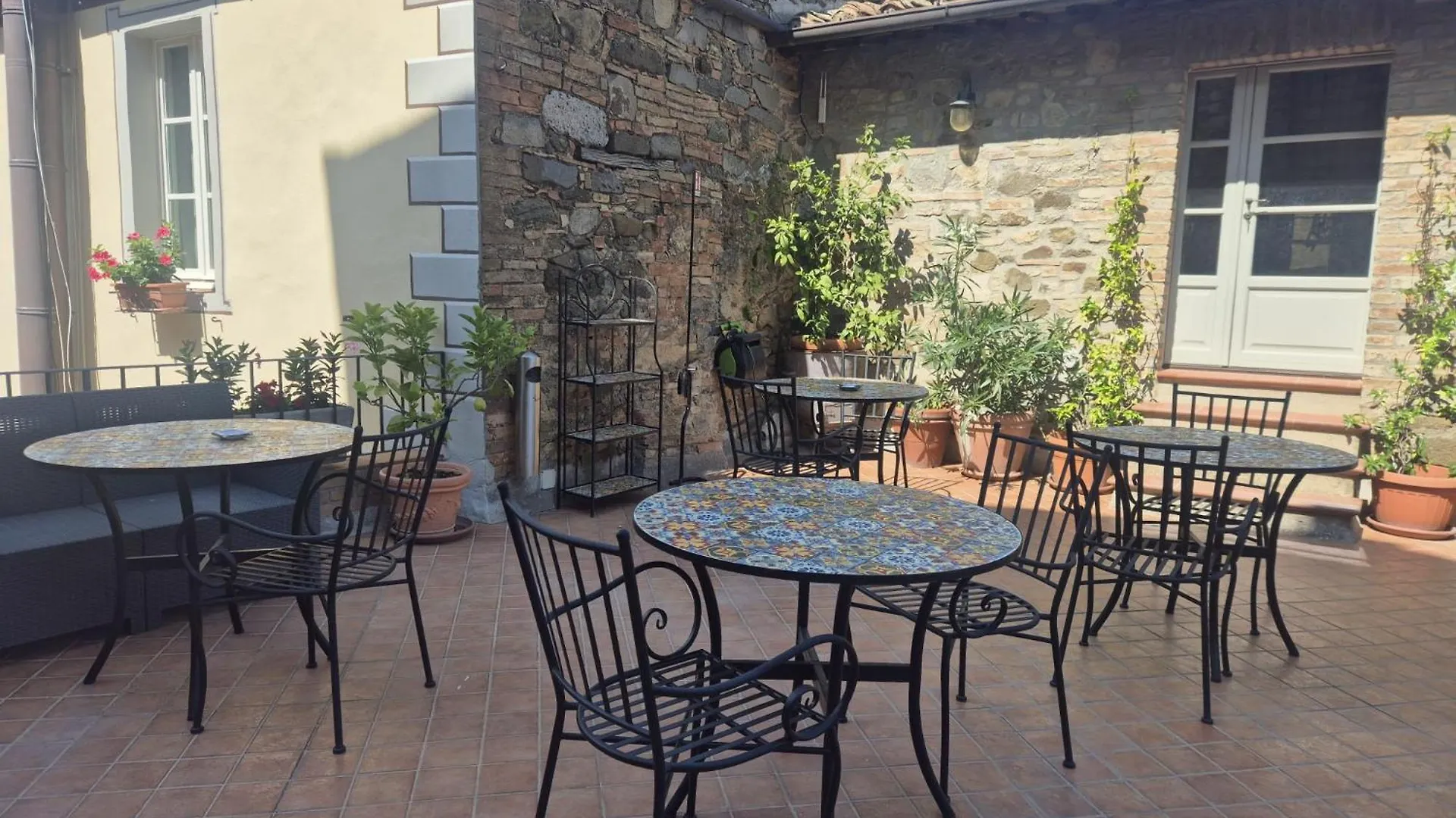 ***  Il Palazzo Del Cardinale Bed and Breakfast Μονταλτσίνο Ιταλία