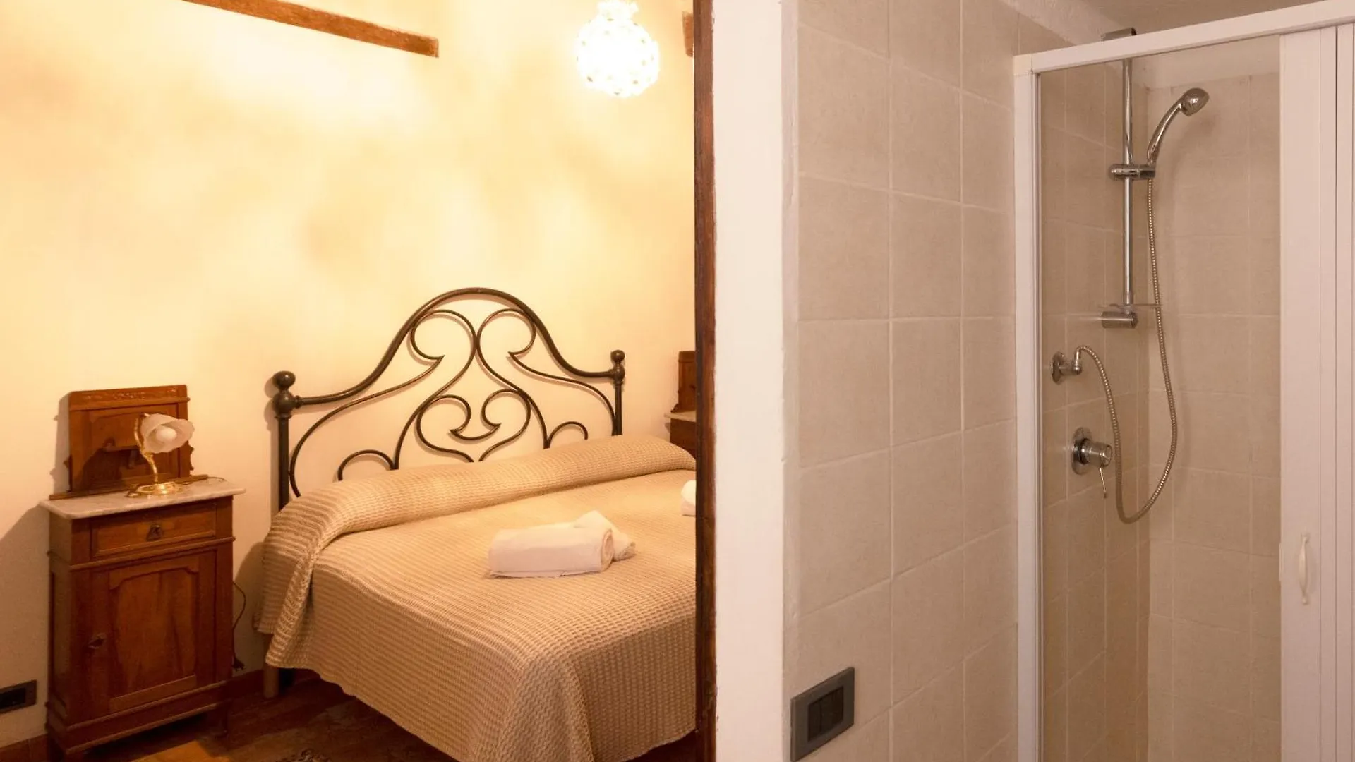 Il Palazzo Del Cardinale Bed and Breakfast Montalcino Bed & Breakfast