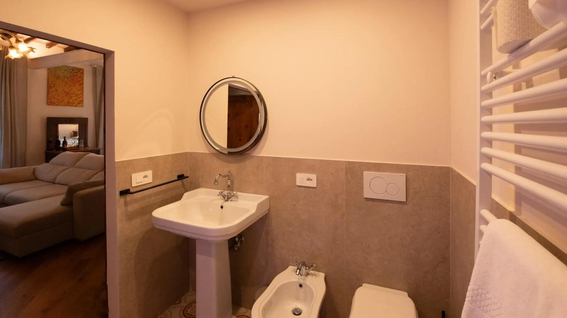 Il Palazzo Del Cardinale Bed and Breakfast Montalcino Bed & Breakfast