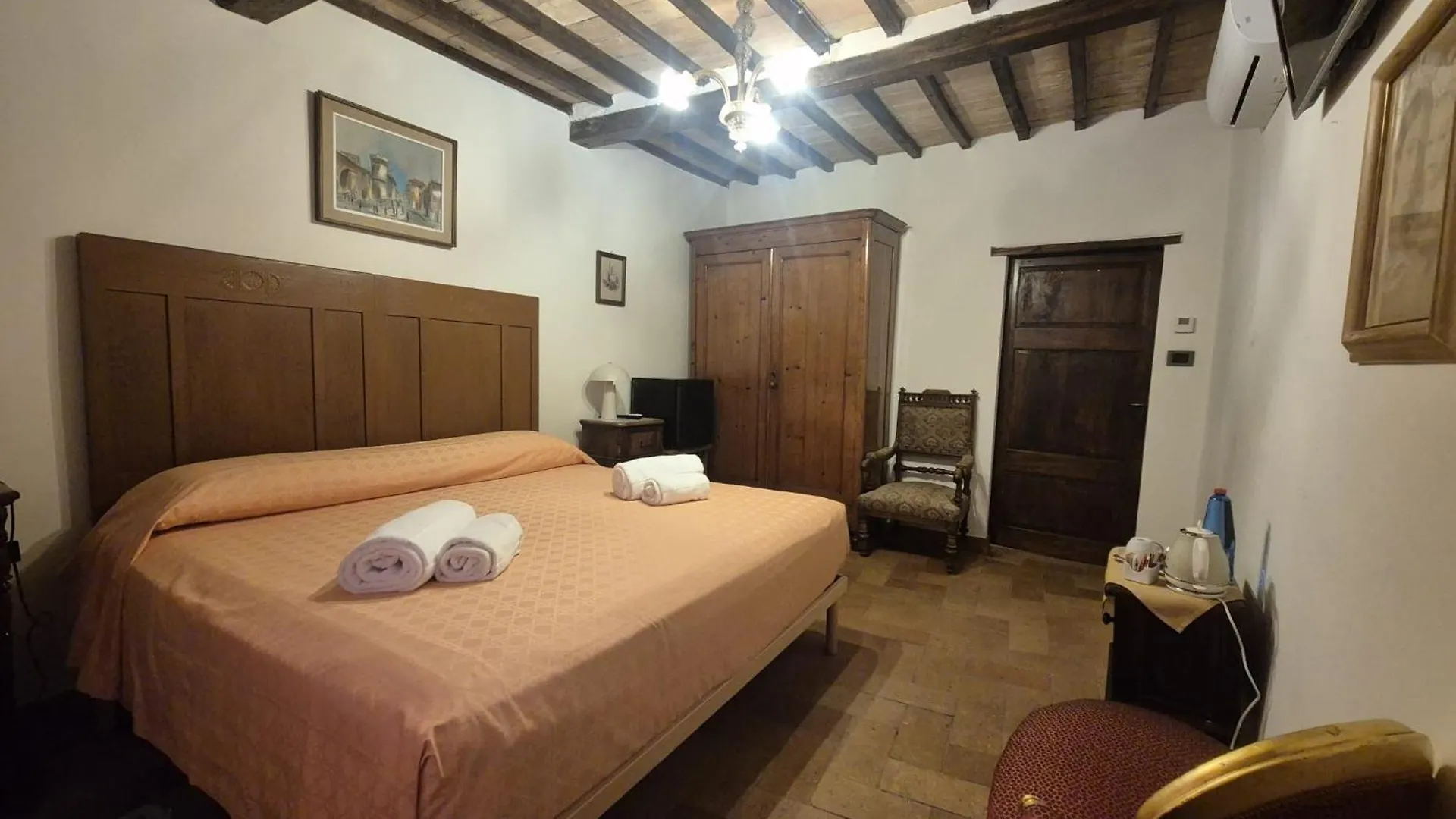 몬탈치노 Il Palazzo Del Cardinale B&B 3*,